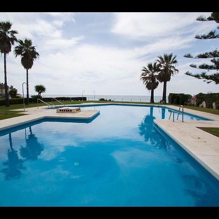 Apartment By The Beach Ситио-де-Калаонда Экстерьер фото